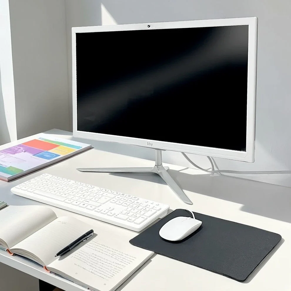 Computadora Liby I3-7100 / RAM 8GB / 512GB / Windows 11
