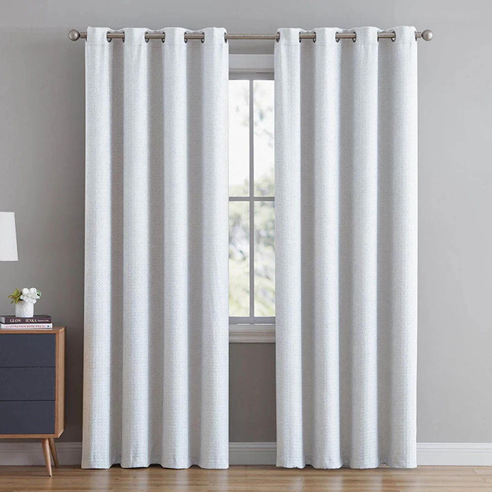Cortina Victoria Classics Bethany Blackout Con Aros 52" x 90" - Blanco